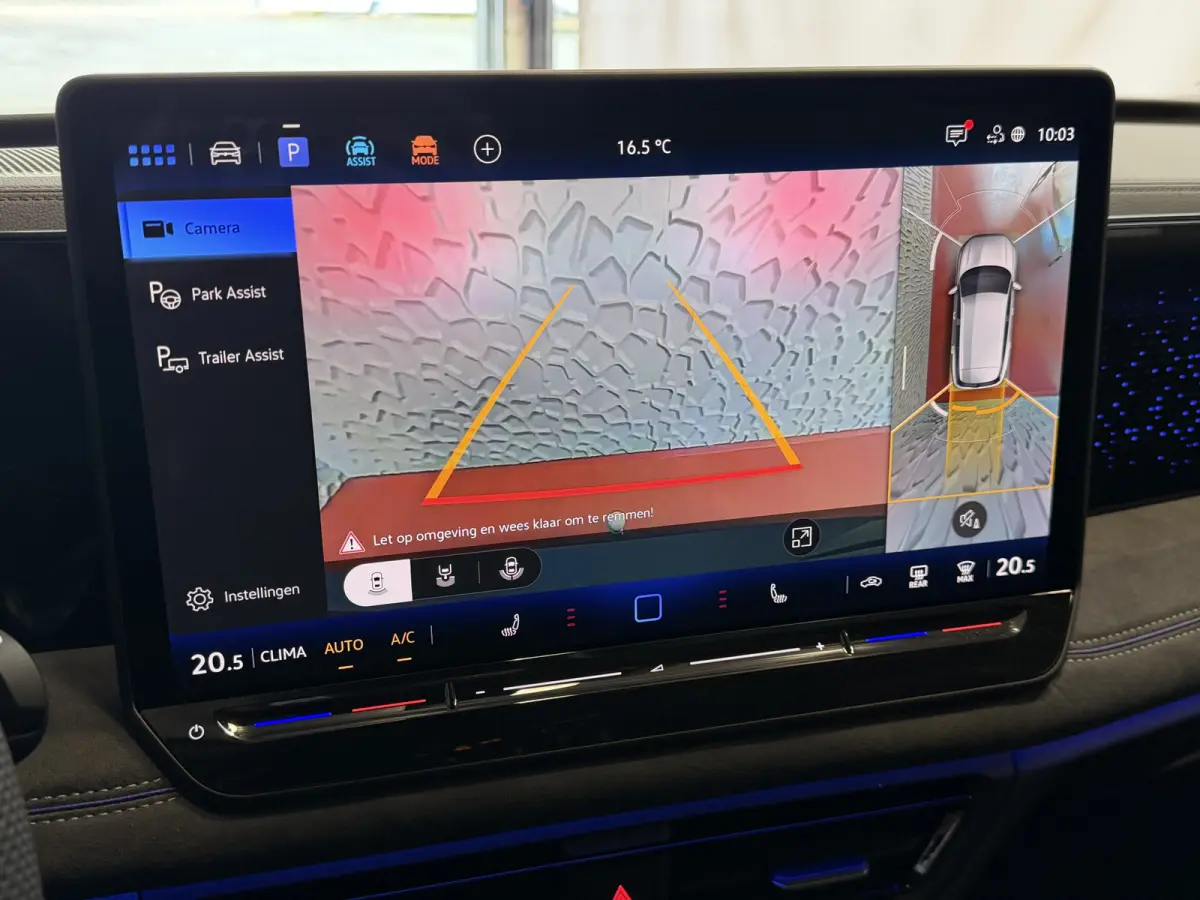 1.5 eTSI 150PK ZNDR STEKKER DSG R-Line Black Style | Panorama | HUD | Trekhaak | 360° Camera | Nieuw