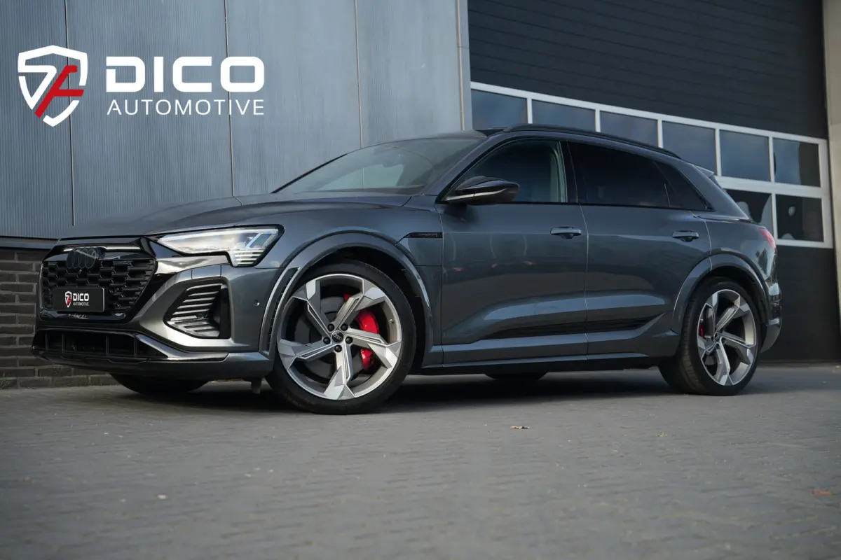 SQ8 Quattro 115 kWh 503 pk / BTW-Auto/ Lucht-Vering/ RS-Stoelen/ Stoel.Verw/ Head-Up/ B&O-3D/ 360-Camera/ Matrix-Led/ Keyless/ 22'' LMV