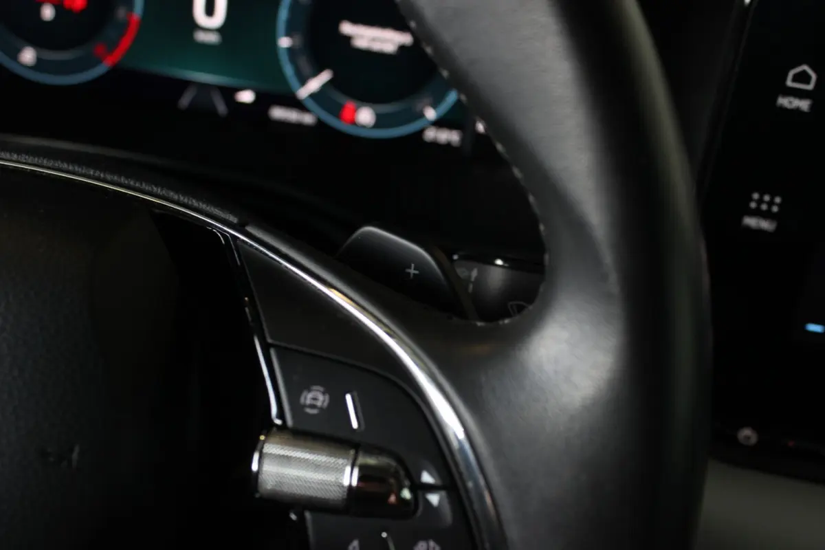 1.4 TSI iV PHEV Business Edition Trekhaak | Carplay | Stoelverw. | Camera | Navi | Bluetooth | 18” LMV | PDC V+A