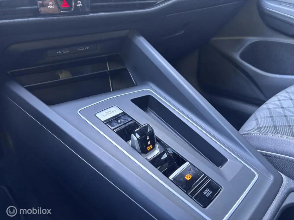 1.5 eTSI R-Line Business|Headup|Carplay|IQ