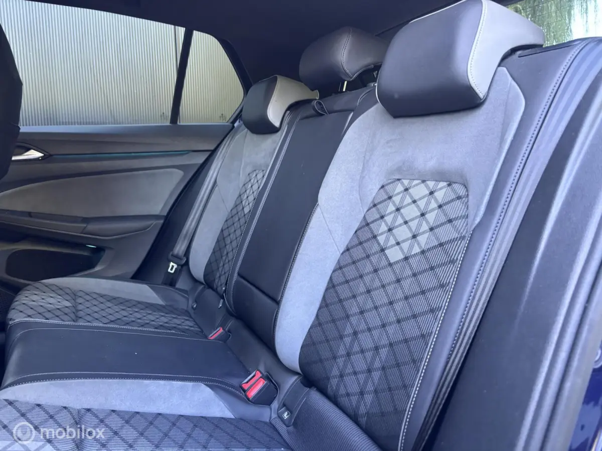 1.5 eTSI R-Line Business|Headup|Carplay|IQ
