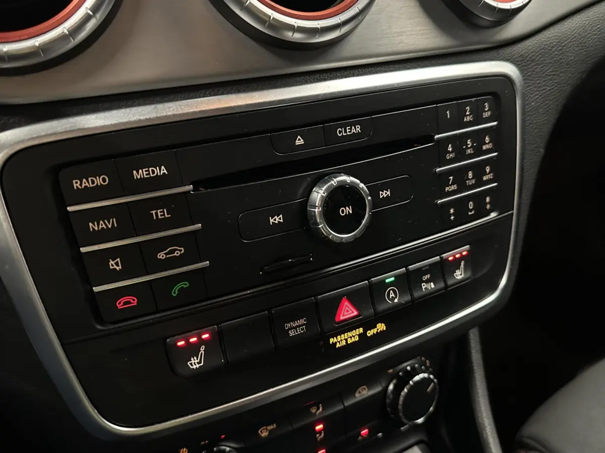 200 OrangeArt Edition AMG NAVI CRUISE LM.