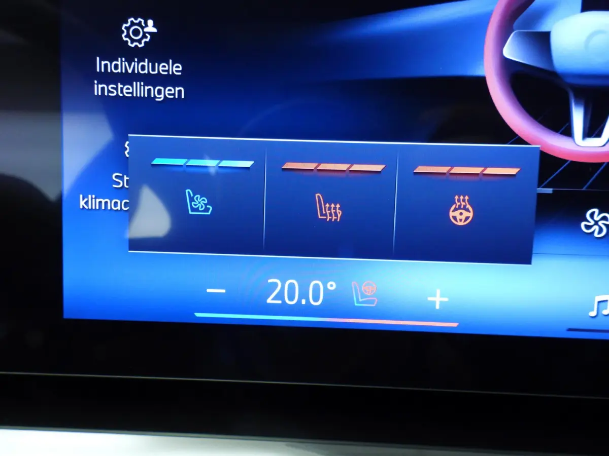 530e | M-Sportpakket | LED | HUD | SOH 98% | Active cruise | Panoramadak | Comfortzetels | DAB | Harman-kardon sound | Alu 21 inch