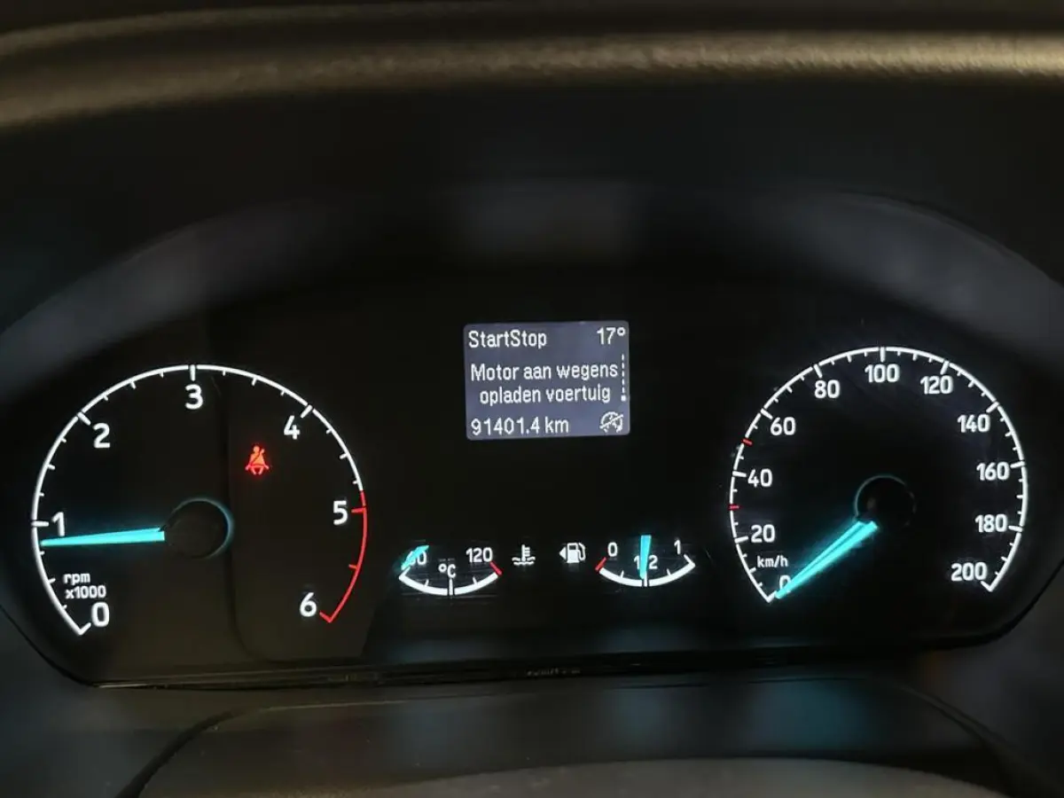 300 2.0 TDCI L2H1 Trend AIRCO CRUISE TREKHAAK 91000KM.