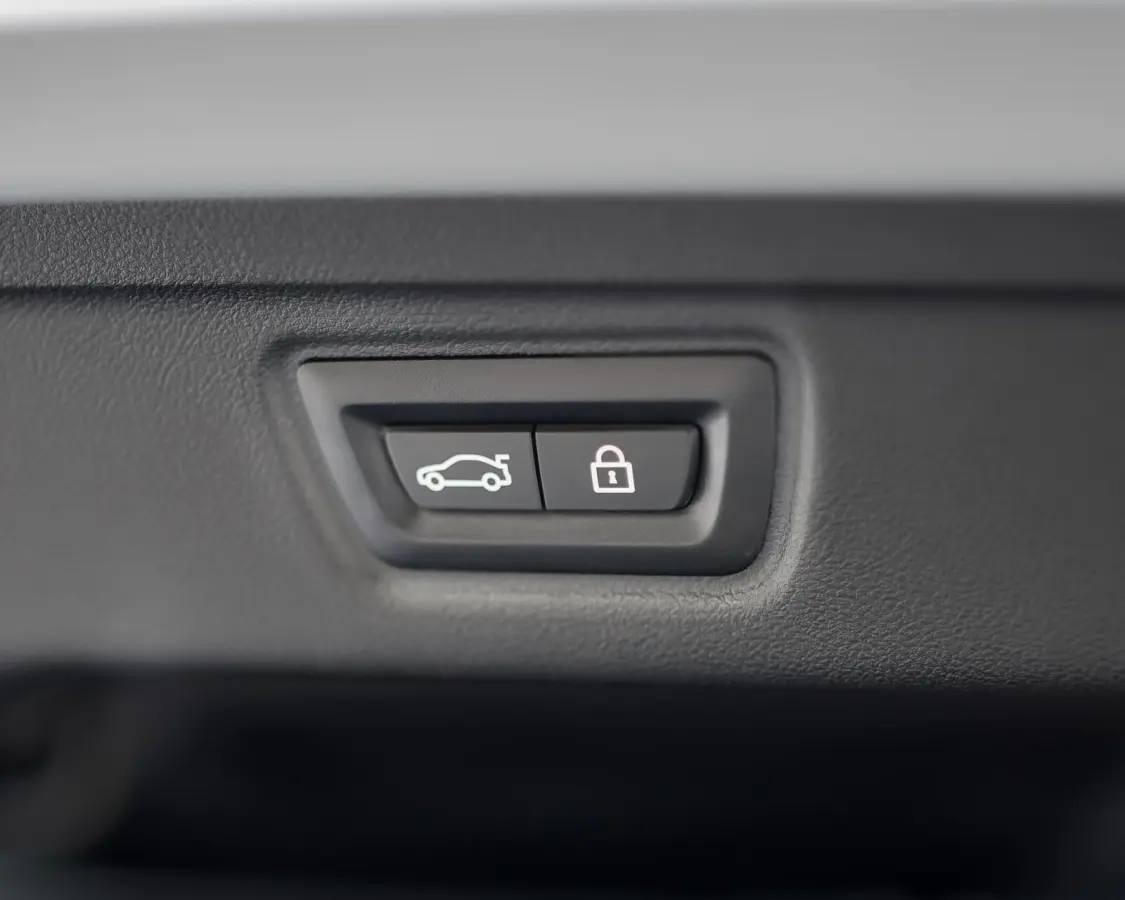 330e