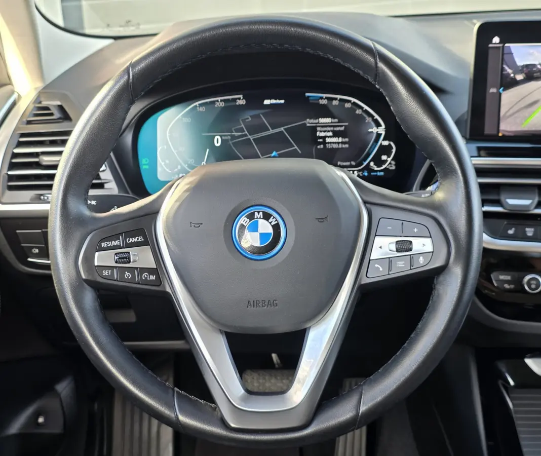 XDrive30e Business Edition Plus | LEDER | TREKHAAK | 20 INCH | LASER | STOELVERWARMING | CAMERA