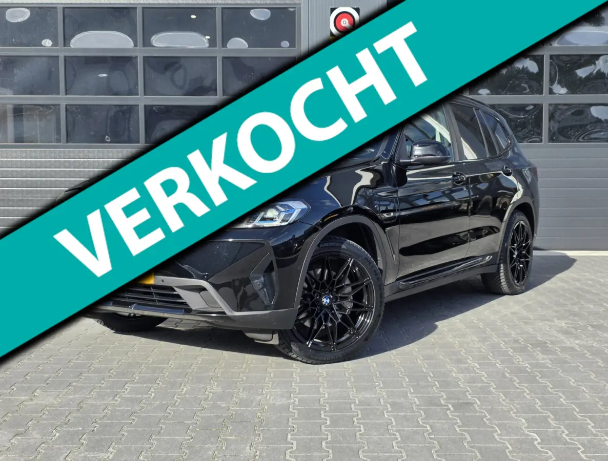 XDrive30e Business Edition Plus | LEDER | TREKHAAK | 20 INCH | LASER | STOELVERWARMING | CAMERA
