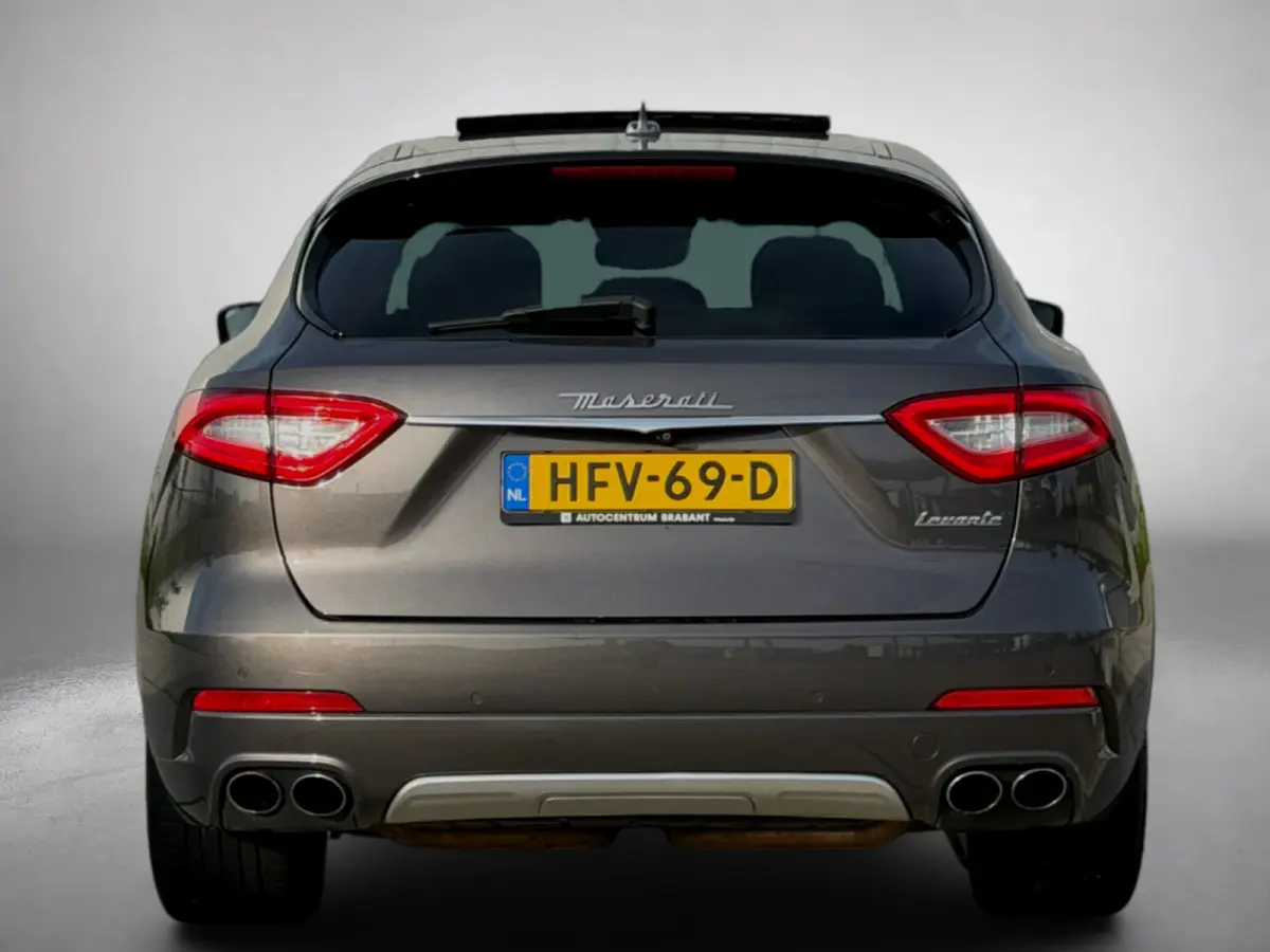 3.0 V6 S AWD GranLusso (Goed OndH, Panorama, Vol Leder, 360 Camera, StoelV, Navi, Sport uitlaat, LuchtVering,Etc)