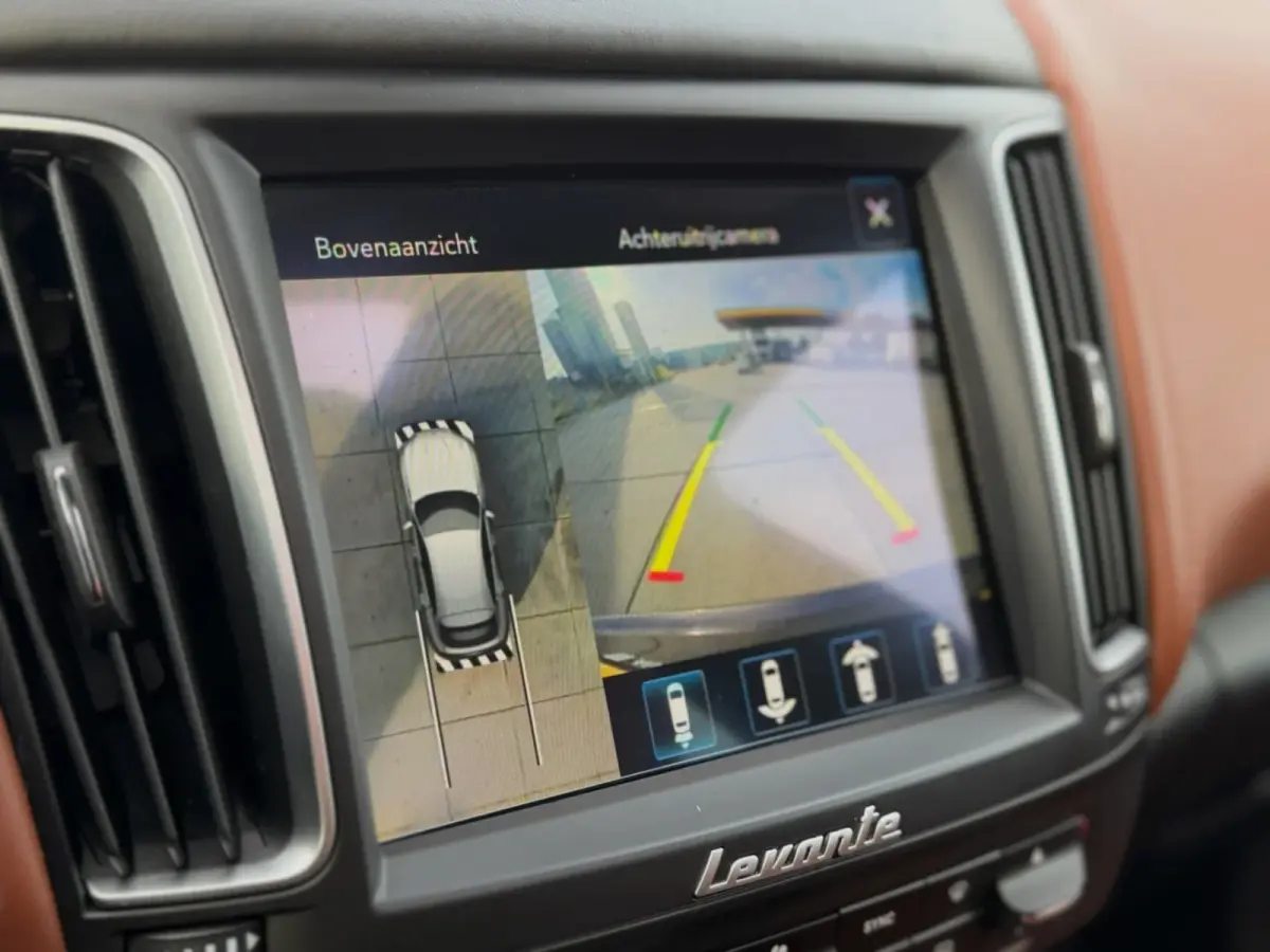 3.0 V6 S AWD GranLusso (Goed OndH, Panorama, Vol Leder, 360 Camera, StoelV, Navi, Sport uitlaat, LuchtVering,Etc)