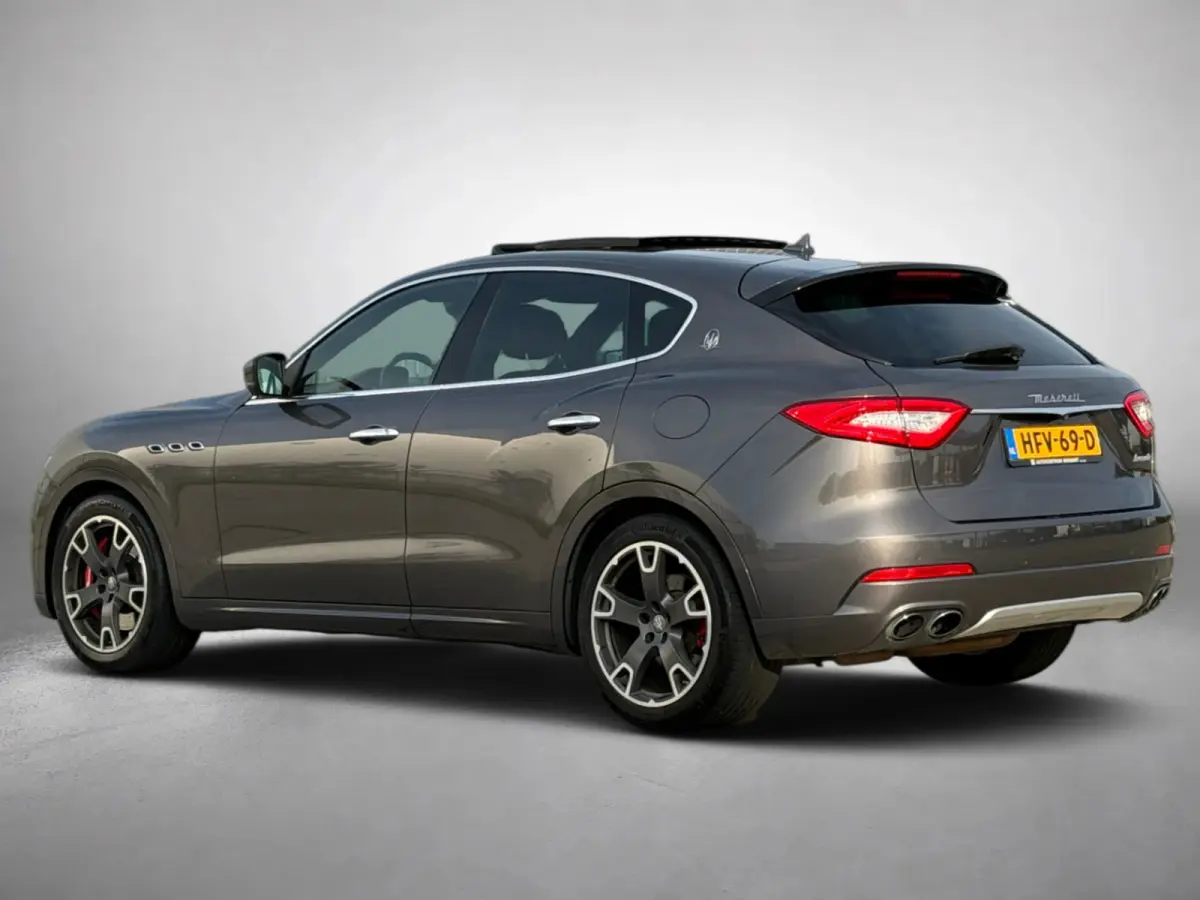3.0 V6 S AWD GranLusso (Goed OndH, Panorama, Vol Leder, 360 Camera, StoelV, Navi, Sport uitlaat, LuchtVering,Etc)