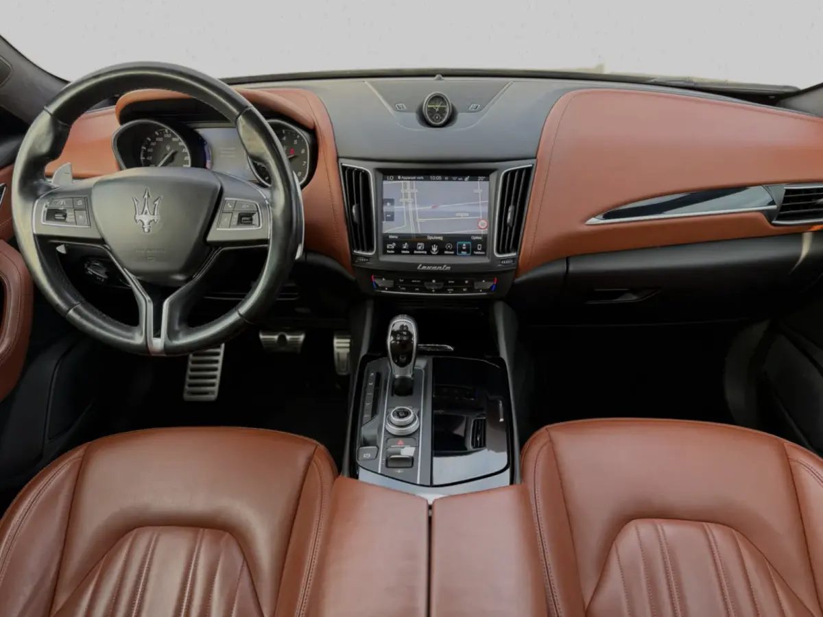 3.0 V6 S AWD GranLusso (Goed OndH, Panorama, Vol Leder, 360 Camera, StoelV, Navi, Sport uitlaat, LuchtVering,Etc)