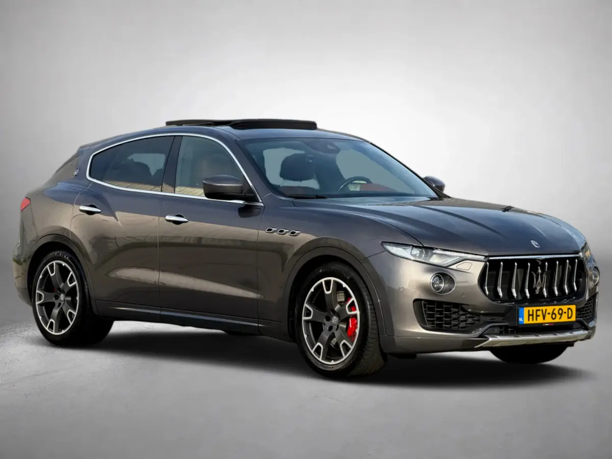 3.0 V6 S AWD GranLusso (Goed OndH, Panorama, Vol Leder, 360 Camera, StoelV, Navi, Sport uitlaat, LuchtVering,Etc)