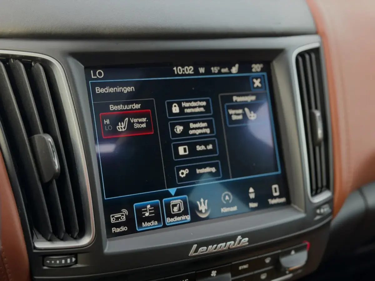 3.0 V6 S AWD GranLusso (Goed OndH, Panorama, Vol Leder, 360 Camera, StoelV, Navi, Sport uitlaat, LuchtVering,Etc)