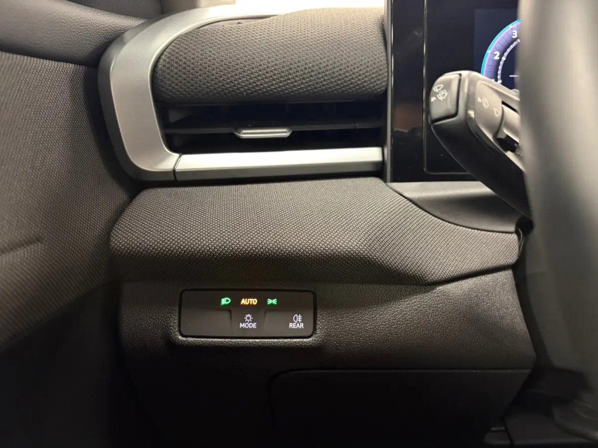 1.5 eTsi Life First Edition*Autmoaat*116PK*Camera*Stoelverwarming*Cruise-Control*PDC*Xenon*