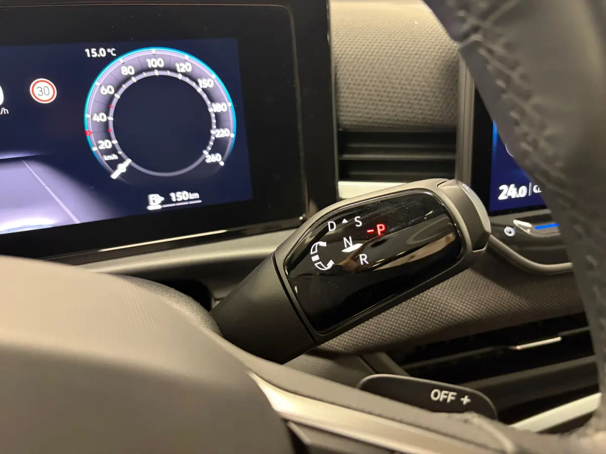 1.5 eTsi Life First Edition*Autmoaat*116PK*Camera*Stoelverwarming*Cruise-Control*PDC*Xenon*