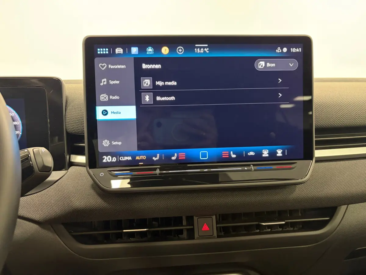 1.5 eTsi Life First Edition*Autmoaat*116PK*Camera*Stoelverwarming*Cruise-Control*PDC*Xenon*