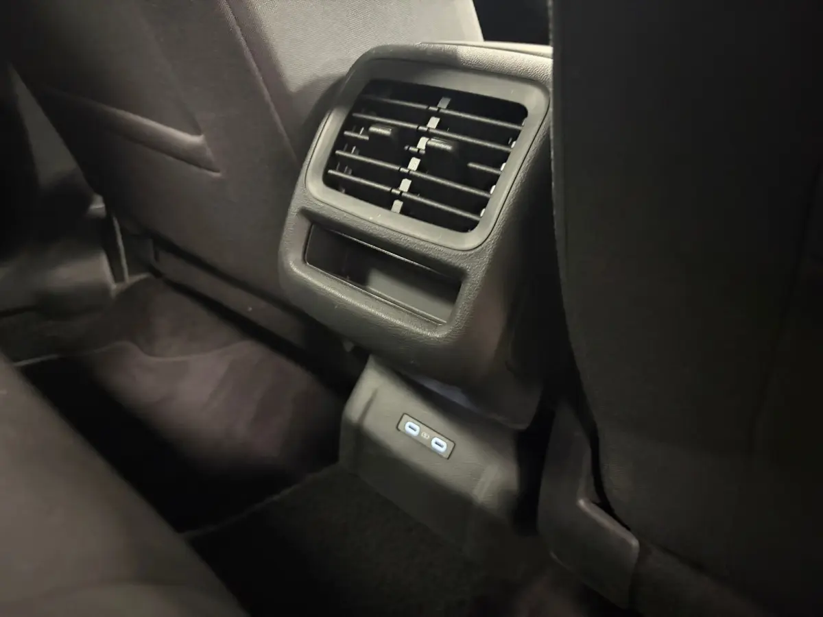 1.5 eTsi Life First Edition*Autmoaat*116PK*Camera*Stoelverwarming*Cruise-Control*PDC*Xenon*