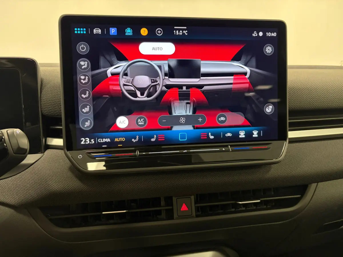 1.5 eTsi Life First Edition*Autmoaat*116PK*Camera*Stoelverwarming*Cruise-Control*PDC*Xenon*