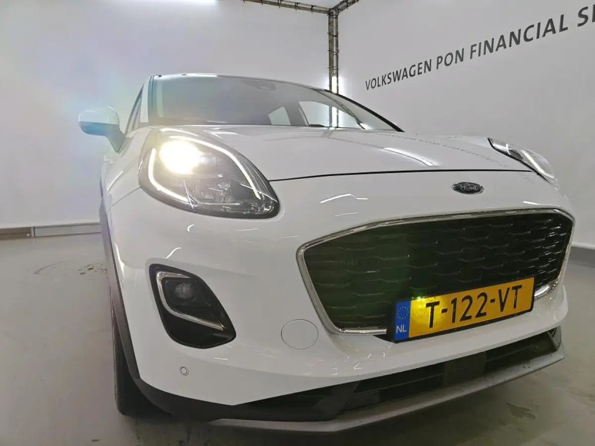 1.0 EcoBoost Titanium | Apple Carplay/Android Auto | Camera | Parkeersensoren | Park Assist | | Achteruitrijcamera | Apple Carplay/Android Auto|telefoonintegratie premium | Navigatiesysteem 
