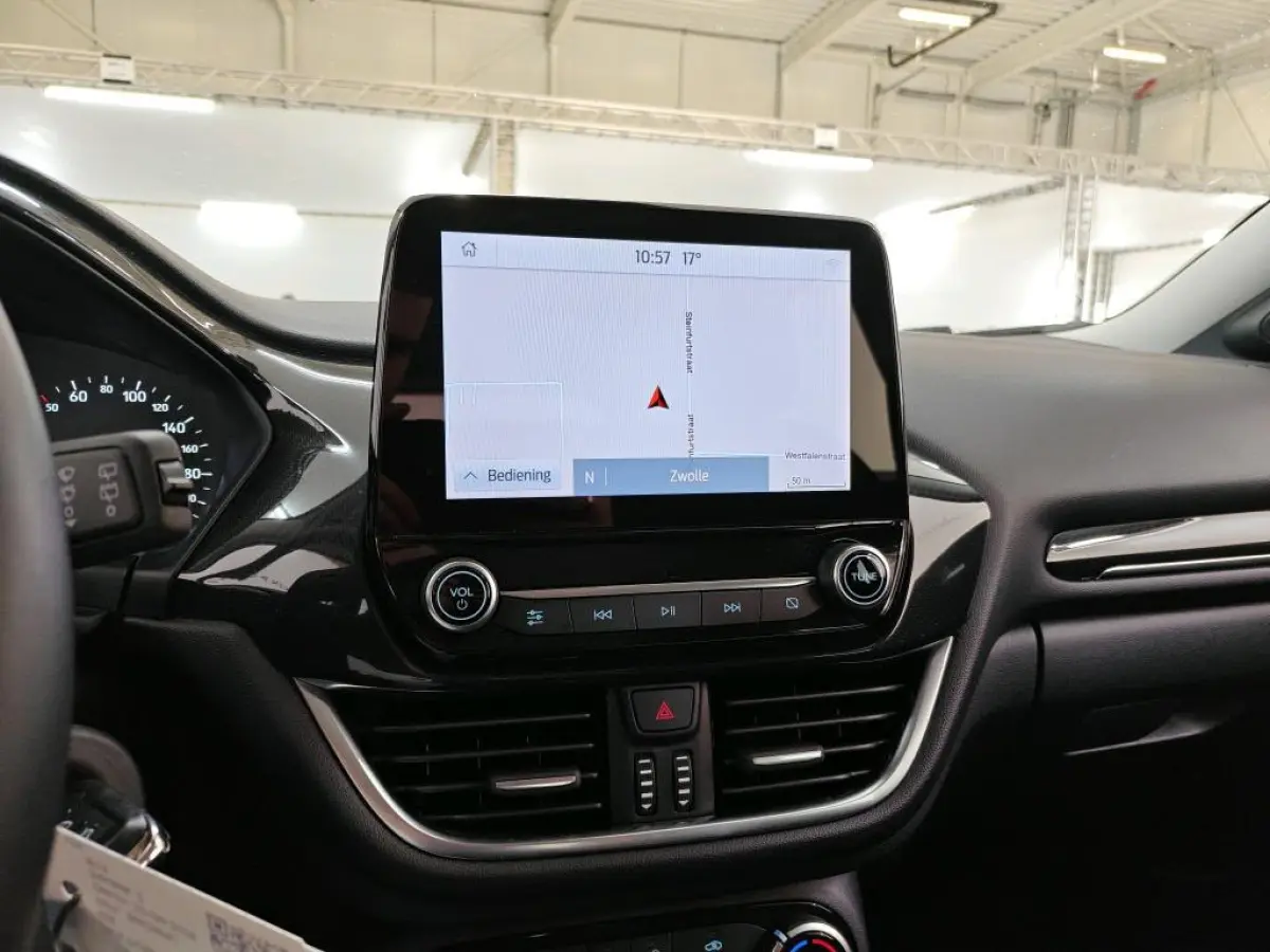 1.0 EcoBoost Titanium | Apple Carplay/Android Auto | Camera | Parkeersensoren | Park Assist | | Achteruitrijcamera | Apple Carplay/Android Auto|telefoonintegratie premium | Navigatiesysteem 