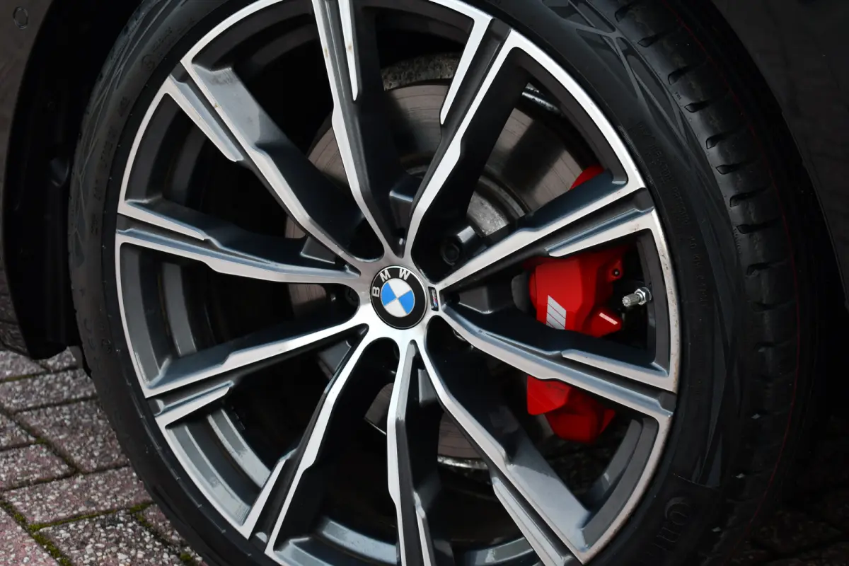 530e xDrive M-Sport Pro Pano Trekh 360 HUD H/K 20inch