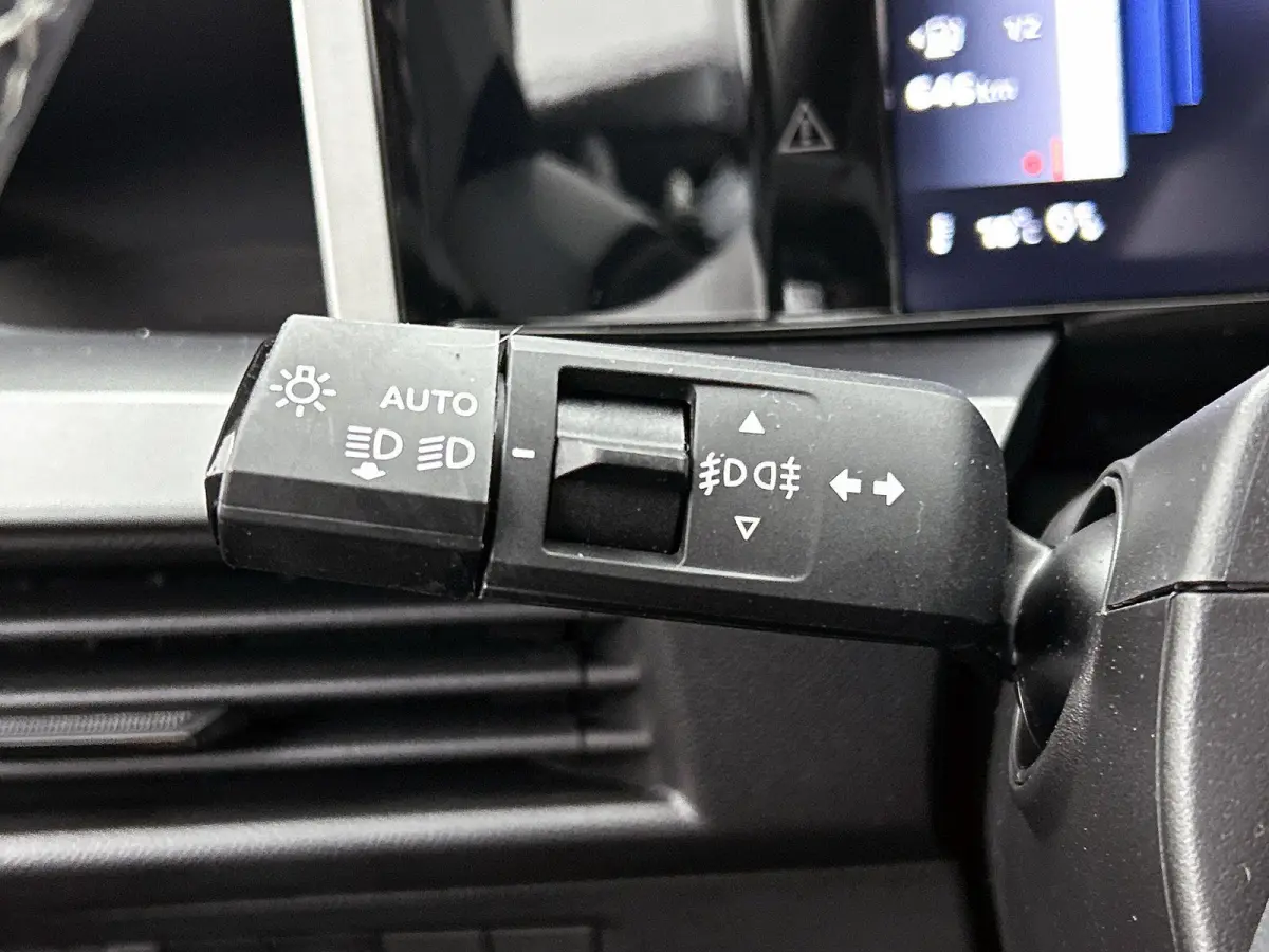 1.2 145pk Hybrid GS 7p. Automaat | Dakrails | Navigatie | Climate Control | Cruise Control | Achteruitrijcamera | LED | 17" Lichtmetalen Velgen | Dodehoekdetectie | Verwarmbare Voorstoelen/S