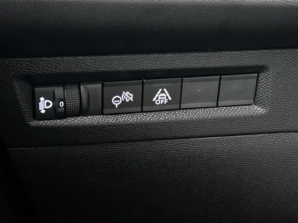 1.2 145pk Hybrid GS 7p. Automaat | Dakrails | Navigatie | Climate Control | Cruise Control | Achteruitrijcamera | LED | 17" Lichtmetalen Velgen | Dodehoekdetectie | Verwarmbare Voorstoelen/S