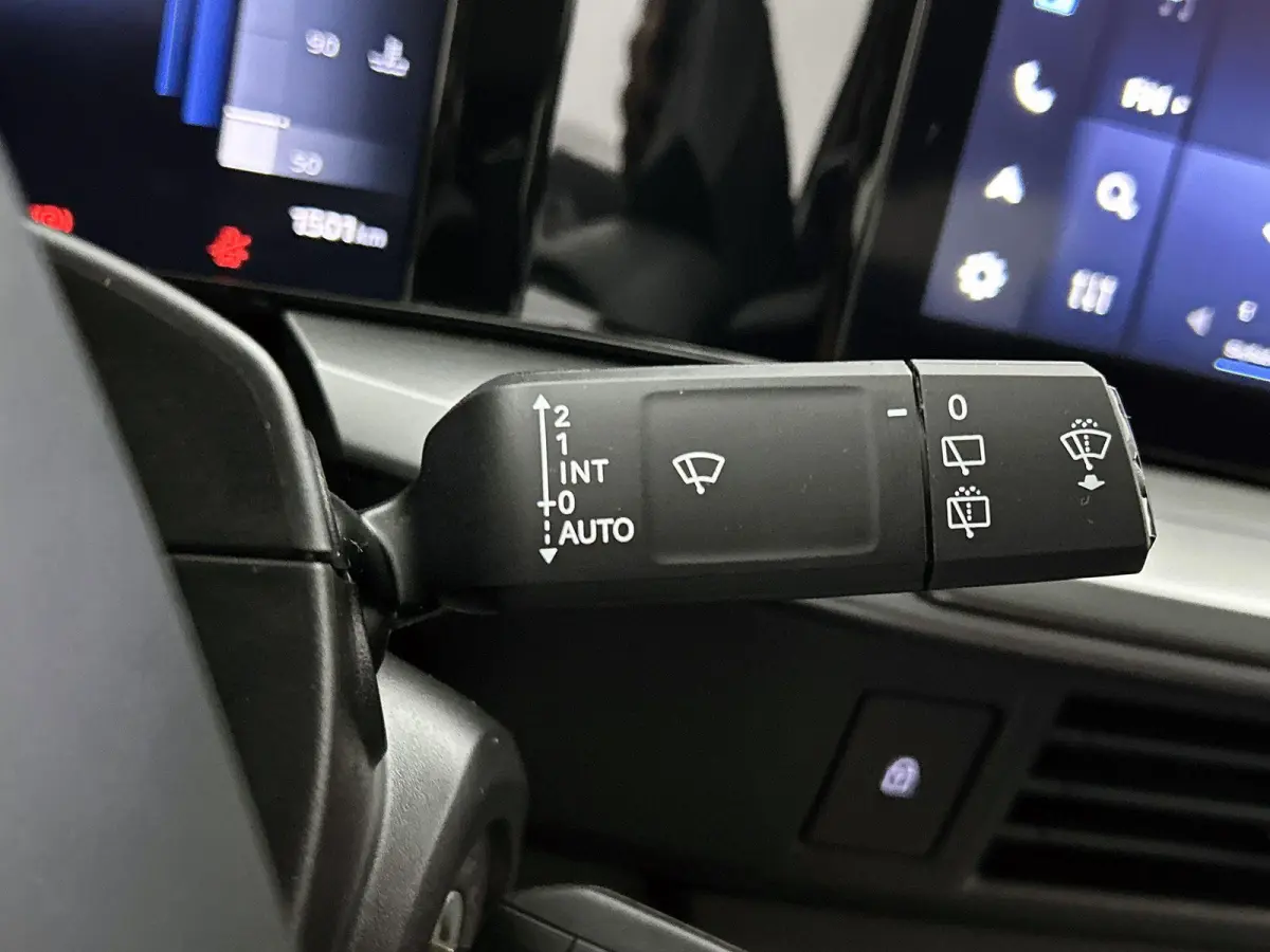 1.2 145pk Hybrid GS 7p. Automaat | Dakrails | Navigatie | Climate Control | Cruise Control | Achteruitrijcamera | LED | 17" Lichtmetalen Velgen | Dodehoekdetectie | Verwarmbare Voorstoelen/S