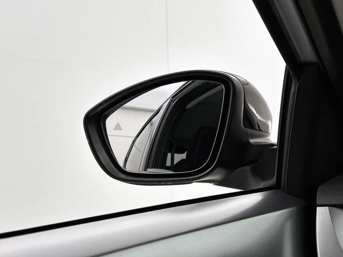 1.2 145pk Hybrid GS 7p. Automaat | Dakrails | Navigatie | Climate Control | Cruise Control | Achteruitrijcamera | LED | 17" Lichtmetalen Velgen | Dodehoekdetectie | Verwarmbare Voorstoelen/S