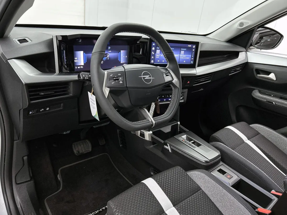 1.2 145pk Hybrid GS 7p. Automaat | Dakrails | Navigatie | Climate Control | Cruise Control | Achteruitrijcamera | LED | 17" Lichtmetalen Velgen | Dodehoekdetectie | Verwarmbare Voorstoelen/S