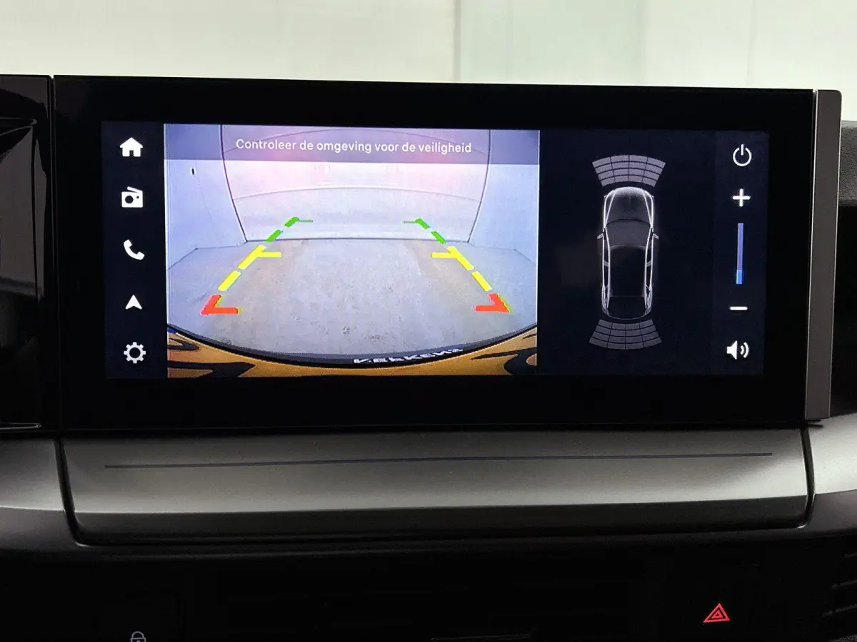 1.2 145pk Hybrid GS 7p. Automaat | Dakrails | Navigatie | Climate Control | Cruise Control | Achteruitrijcamera | LED | 17" Lichtmetalen Velgen | Dodehoekdetectie | Verwarmbare Voorstoelen/S
