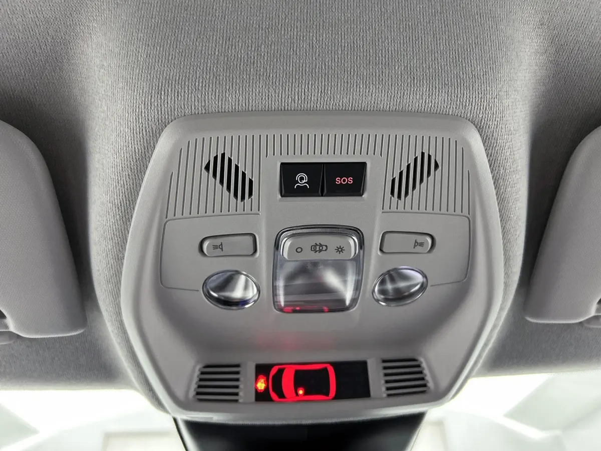 1.2 145pk Hybrid GS 7p. Automaat | Dakrails | Navigatie | Climate Control | Cruise Control | Achteruitrijcamera | LED | 17" Lichtmetalen Velgen | Dodehoekdetectie | Verwarmbare Voorstoelen/S