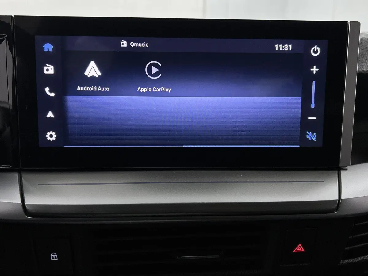 1.2 145pk Hybrid GS 7p. Automaat | Dakrails | Navigatie | Climate Control | Cruise Control | Achteruitrijcamera | LED | 17" Lichtmetalen Velgen | Dodehoekdetectie | Verwarmbare Voorstoelen/S