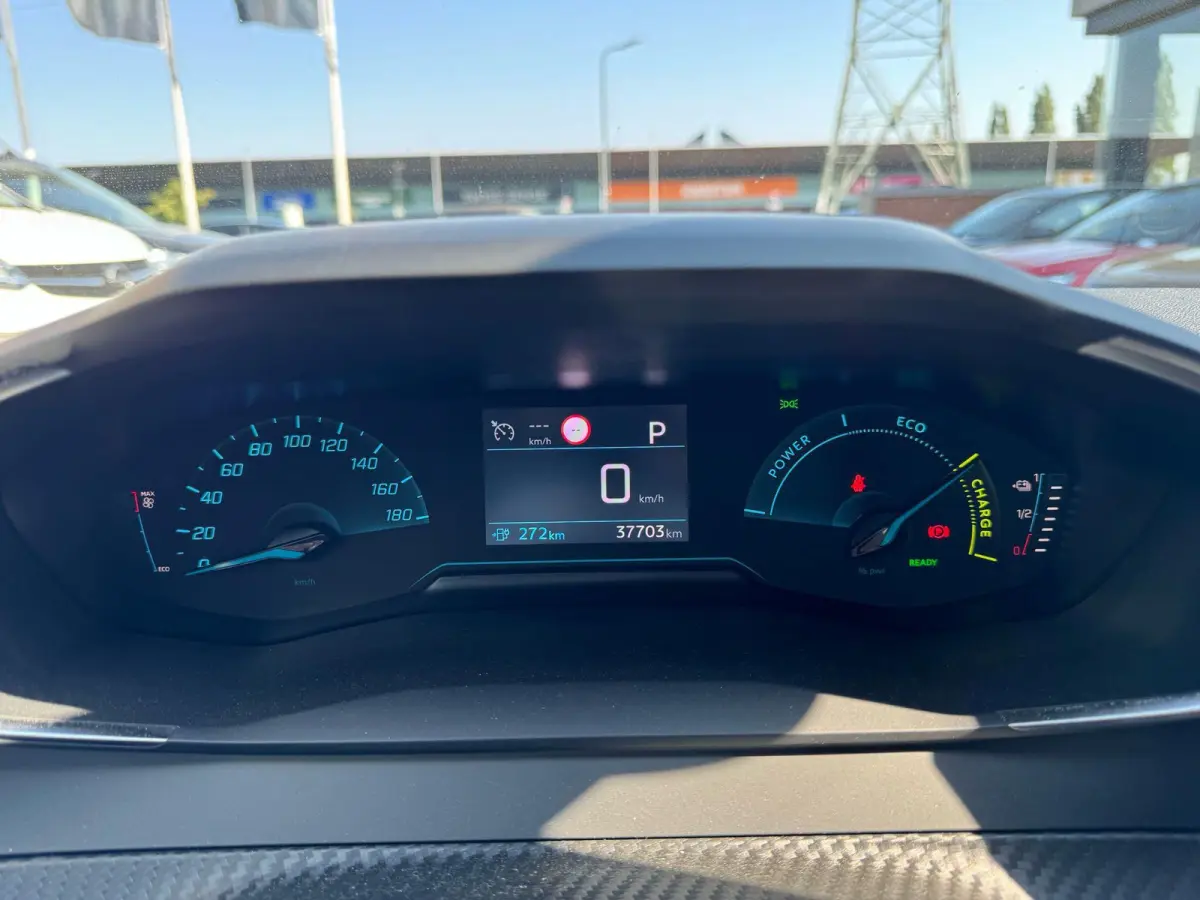 EV Style 50 kWh | 136pk | 100% SOH! | 43.000km | Navigatie | Camera |