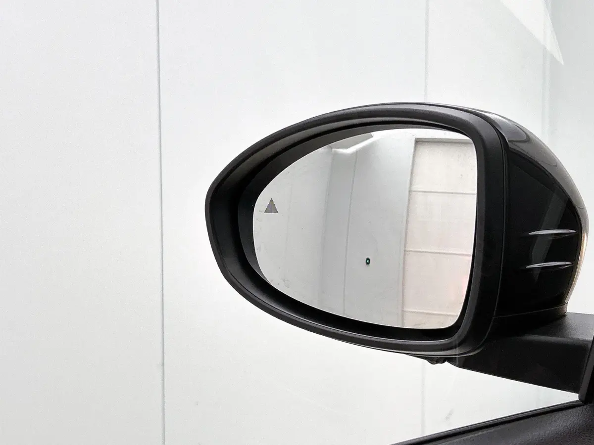 118pk Urban 42 kWh Automaat | Apple Carplay/Android Auto | Dodehoekdetectie | Camera | Climate Control | Cruise Control | Parkeersensoren Voor + Achter |
