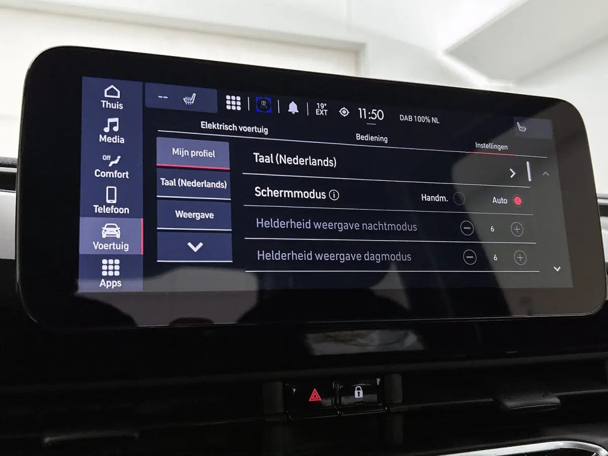 118pk Urban 42 kWh Automaat | Apple Carplay/Android Auto | Dodehoekdetectie | Camera | Climate Control | Cruise Control | Parkeersensoren Voor + Achter |