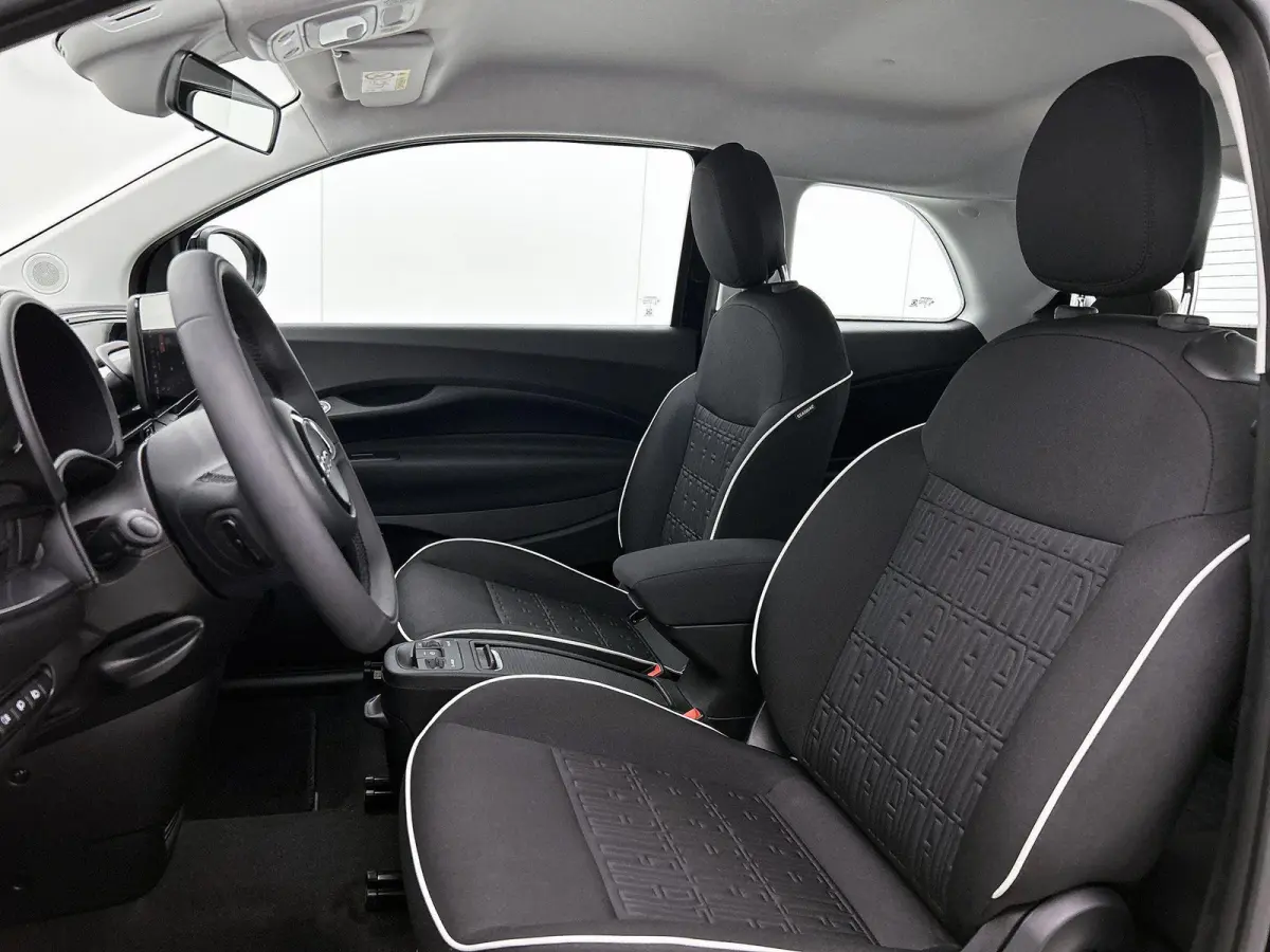 118pk Urban 42 kWh Automaat | Apple Carplay/Android Auto | Dodehoekdetectie | Camera | Climate Control | Cruise Control | Parkeersensoren Voor + Achter |