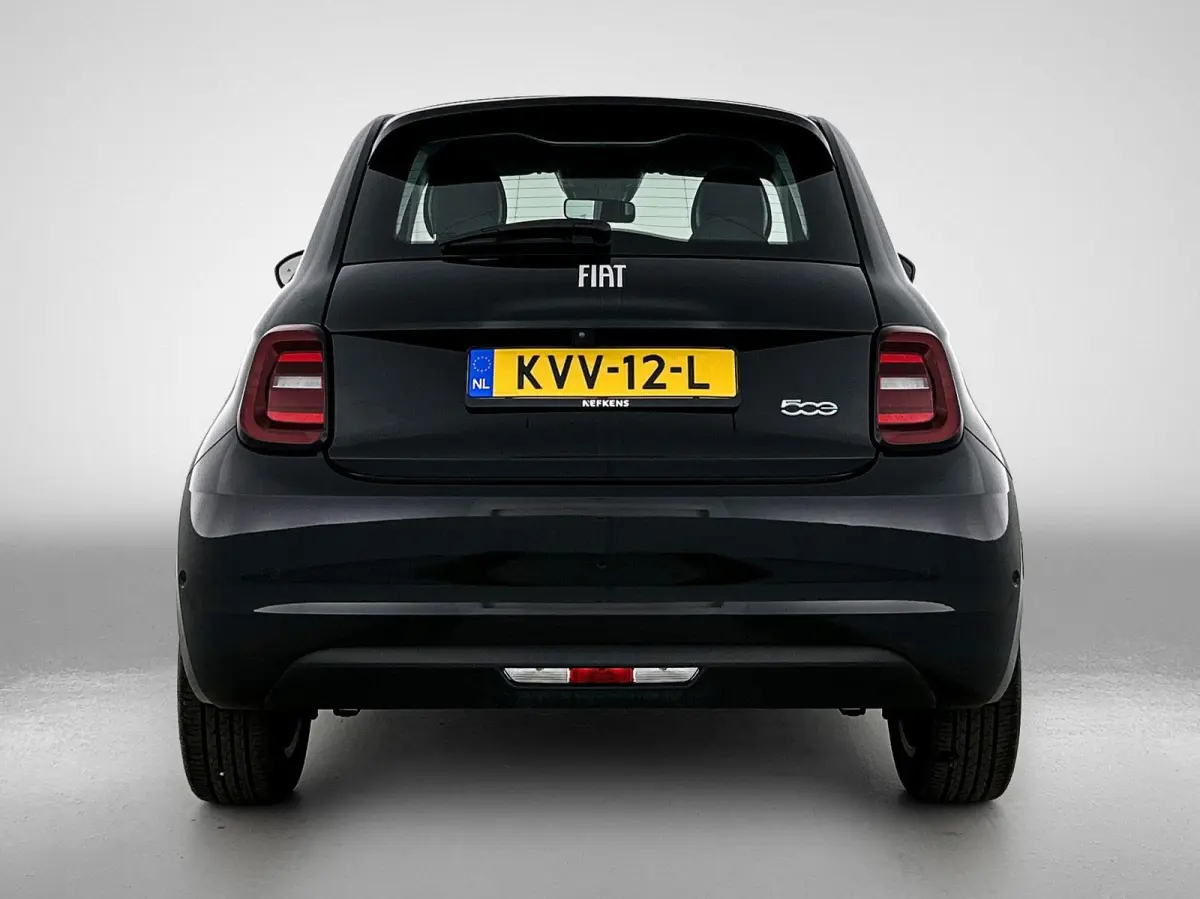 118pk Urban 42 kWh Automaat | Apple Carplay/Android Auto | Dodehoekdetectie | Camera | Climate Control | Cruise Control | Parkeersensoren Voor + Achter |