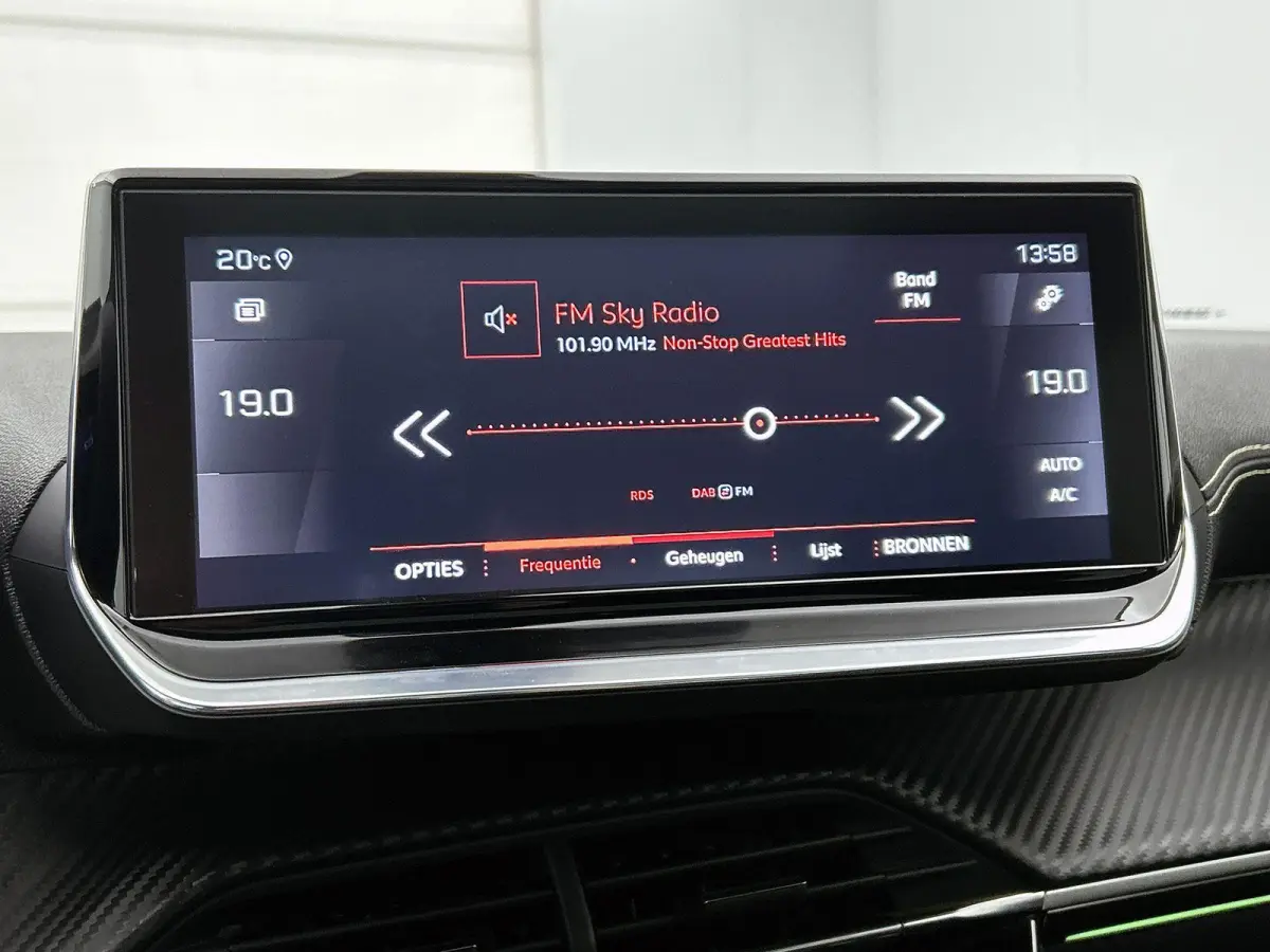1.2 155pk GT Automaat | 1ste Eigenaar | FOCAL | Schuif-/Kanteldak | Adaptieve Cruise Control | Navigatie | Climate Control | Keyless Entry/Start | 18"LMV | Stoelverwarming | Apple Carplay/An