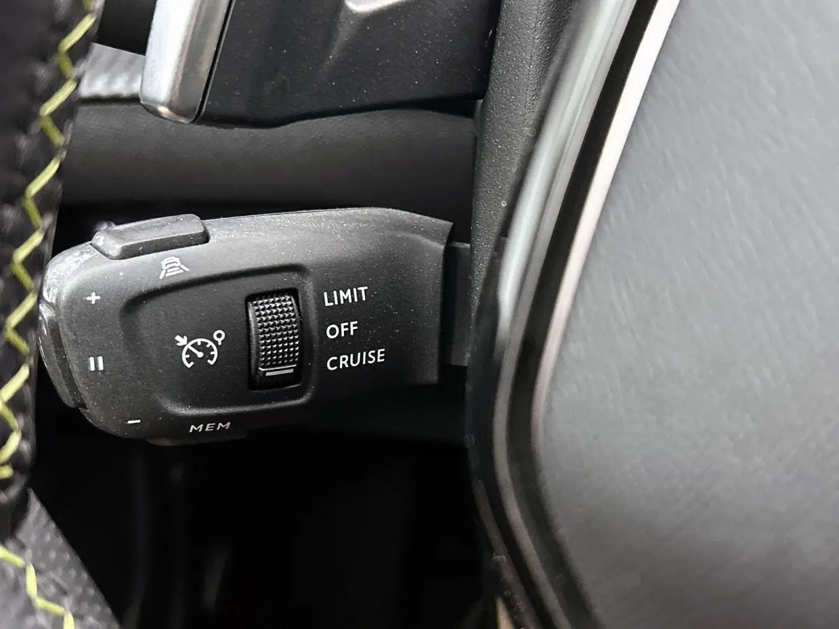 1.2 155pk GT Automaat | 1ste Eigenaar | FOCAL | Schuif-/Kanteldak | Adaptieve Cruise Control | Navigatie | Climate Control | Keyless Entry/Start | 18"LMV | Stoelverwarming | Apple Carplay/An