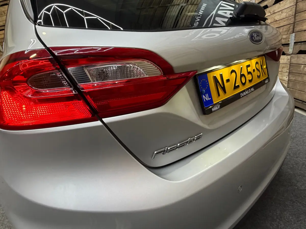 1.0 EcoBoost Titanium Navigatie, Cruise control, 4 seizoenen banden