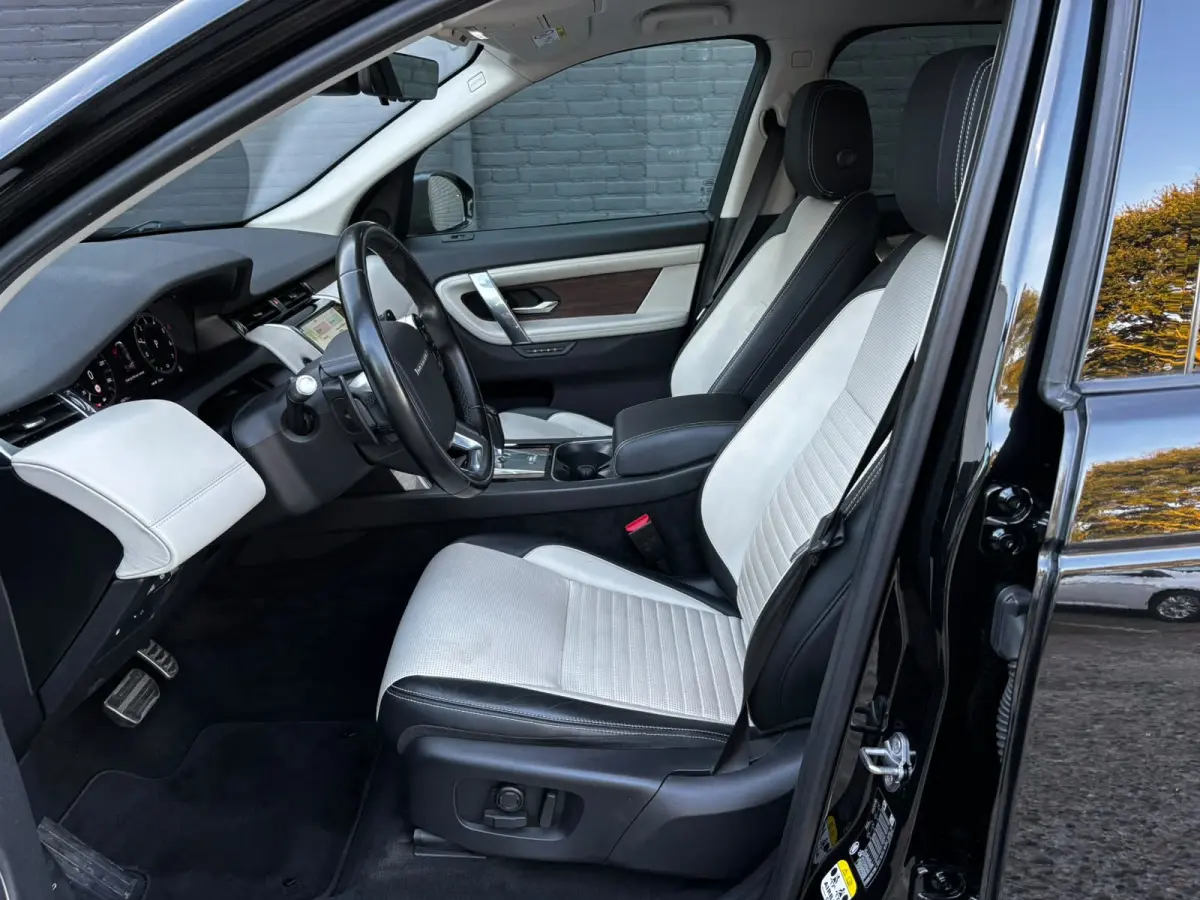 P300e 1.5 R-Dynamic HSE 56715KM|KEYLESS|LEDER|CARPLAY|STOELVER|CAMERA