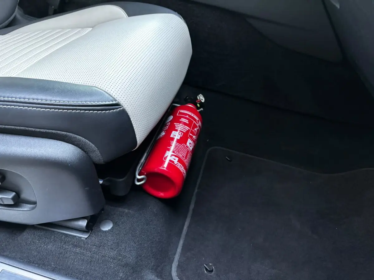 P300e 1.5 R-Dynamic HSE 56715KM|KEYLESS|LEDER|CARPLAY|STOELVER|CAMERA