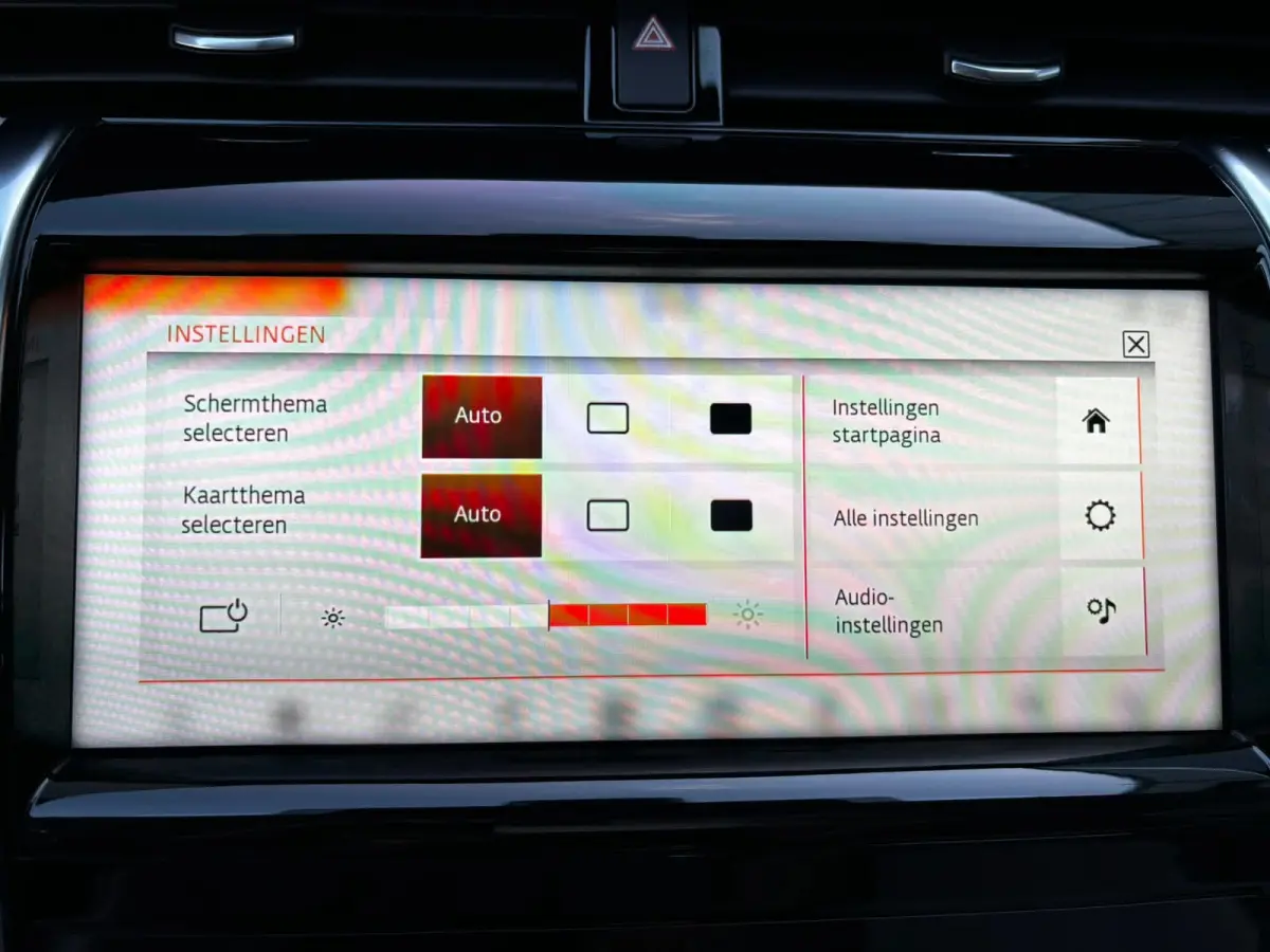 P300e 1.5 R-Dynamic HSE 56715KM|KEYLESS|LEDER|CARPLAY|STOELVER|CAMERA