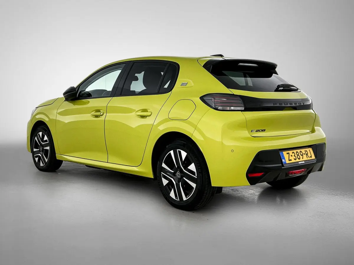 EV Style 50 kWh 136pk Automaat | 3-Fase Laden | Climate Control | Navigatie via Apple Carplay/Android Auto | Cruise Control | Parkeersensoren Achter | LED Koplampen |
