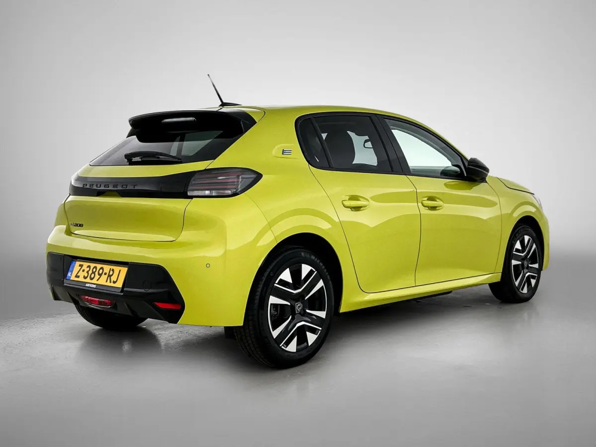 EV Style 50 kWh 136pk Automaat | 3-Fase Laden | Climate Control | Navigatie via Apple Carplay/Android Auto | Cruise Control | Parkeersensoren Achter | LED Koplampen |