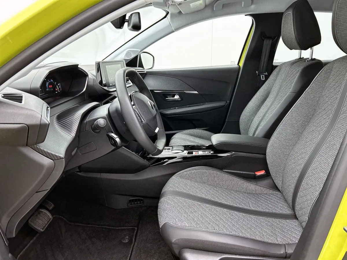 EV Style 50 kWh 136pk Automaat | 3-Fase Laden | Climate Control | Navigatie via Apple Carplay/Android Auto | Cruise Control | Parkeersensoren Achter | LED Koplampen |