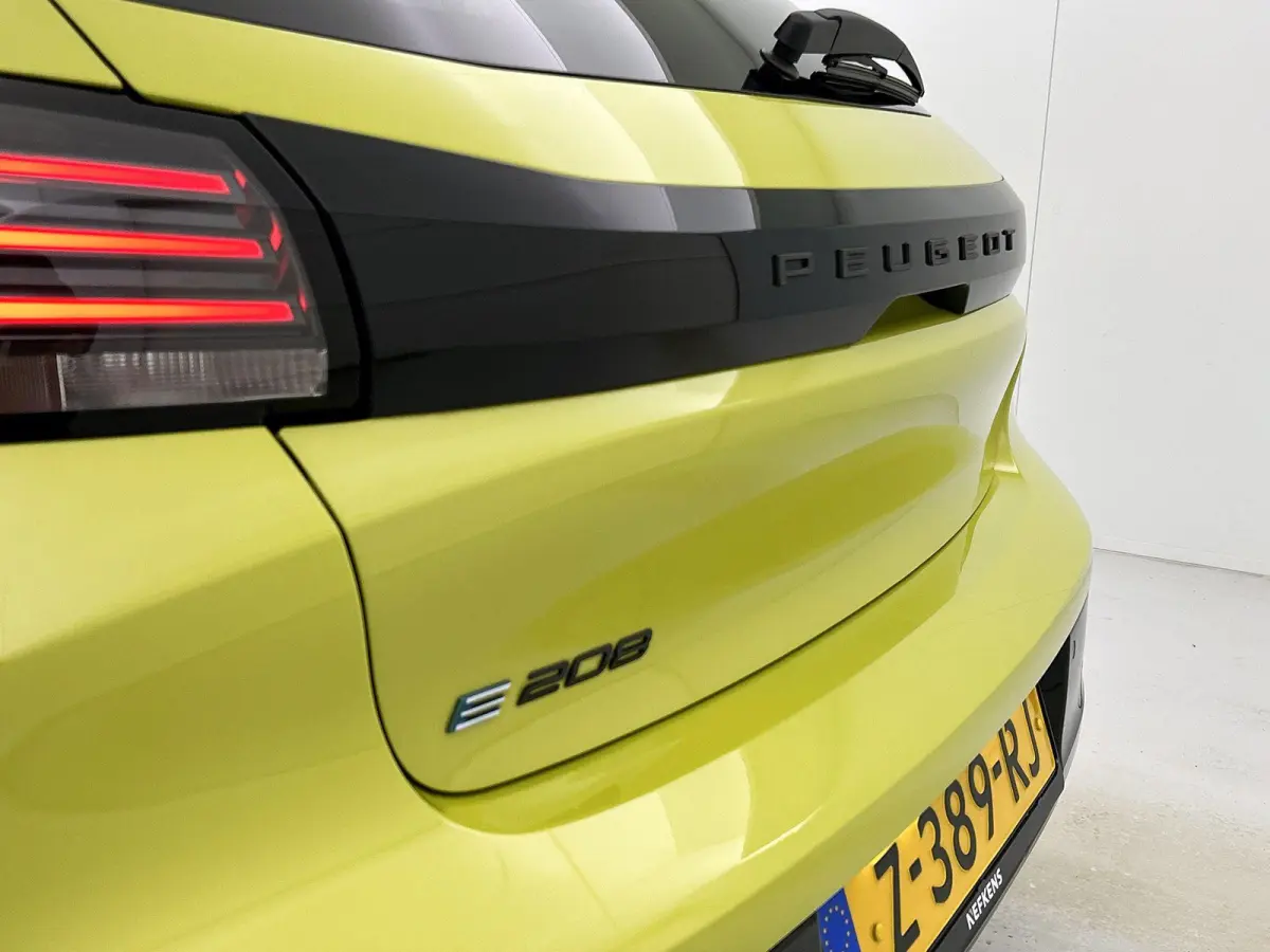 EV Style 50 kWh 136pk Automaat | 3-Fase Laden | Climate Control | Navigatie via Apple Carplay/Android Auto | Cruise Control | Parkeersensoren Achter | LED Koplampen |