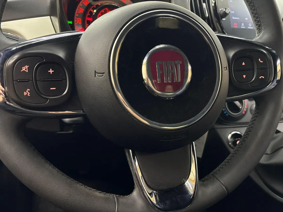 1.0 Hybrid Club | Airco | Apple Carplay/Android Auto | Parkeersensoren