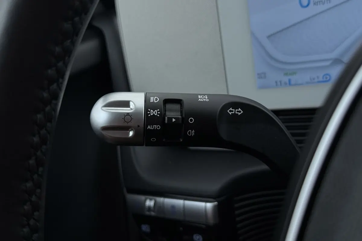 Style 58 kWh | Trekhaak | 96.5% SOH | Camera | CarPlay | Stuur-/Stoelverwarming | Climate Control |